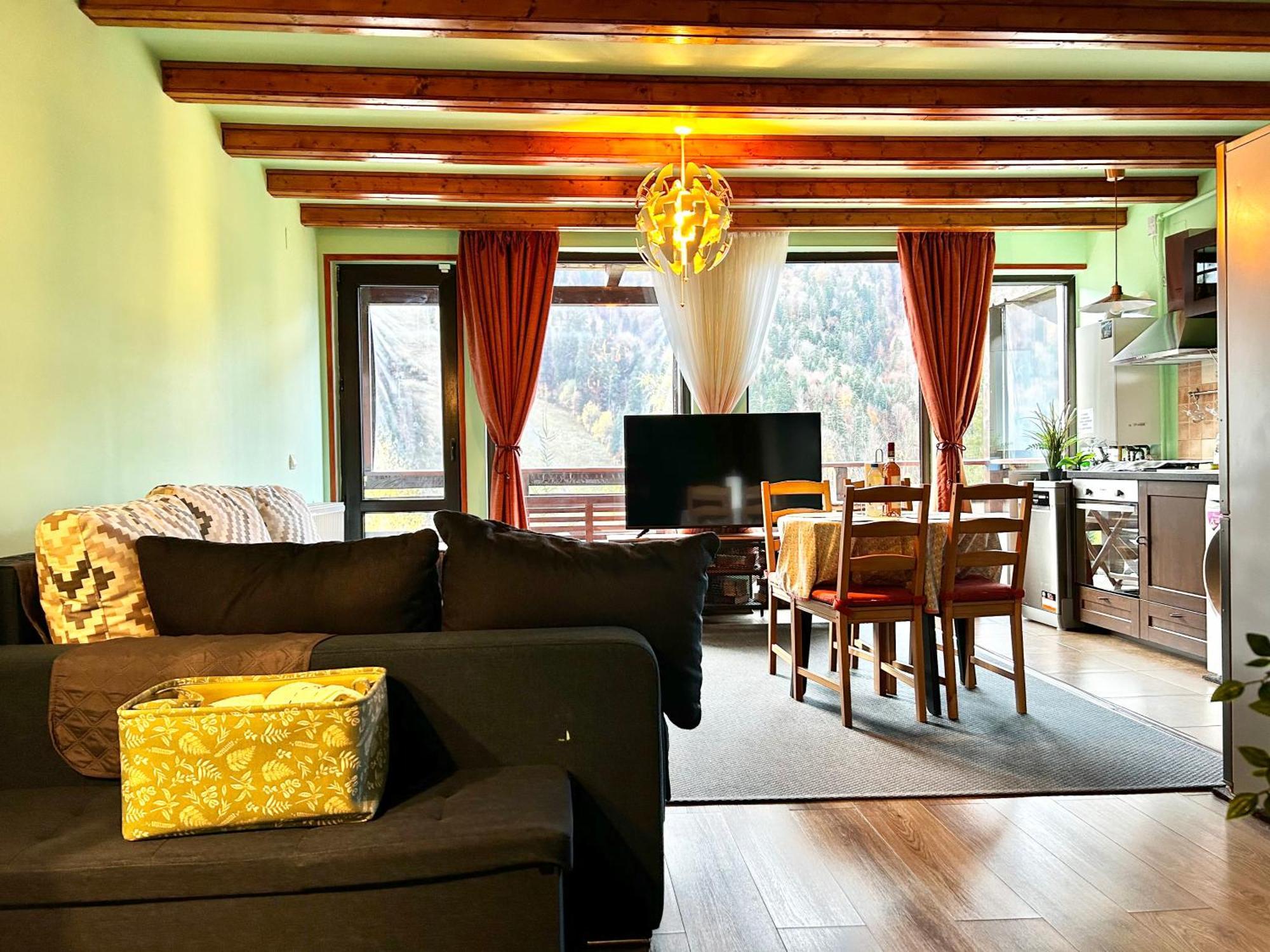 Lucas Duplex * Azuga